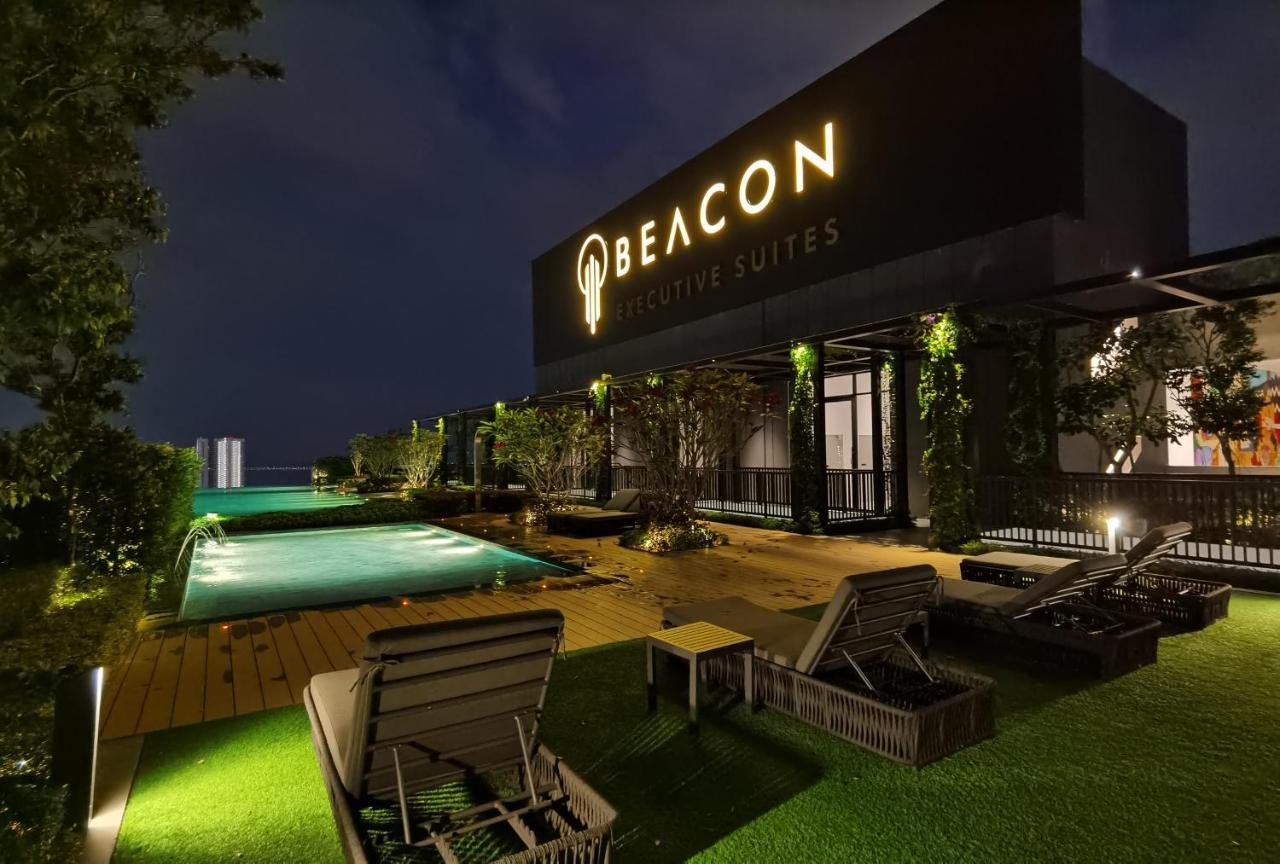 Beacon Exec Suites# Msg Chair#Disney Hotstar George Town Exterior photo